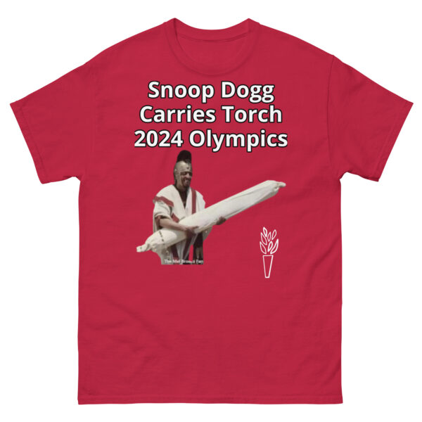 Snoop Carries Torch - Image 8