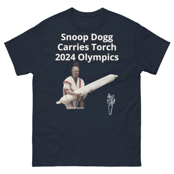 Snoop Carries Torch - Image 4