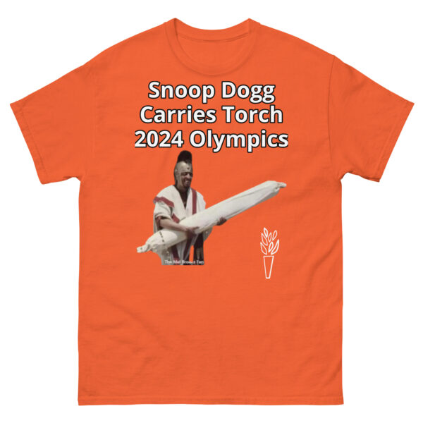 Snoop Carries Torch - Image 11