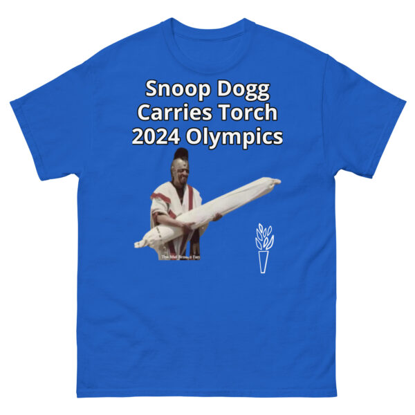 Snoop Carries Torch - Image 9